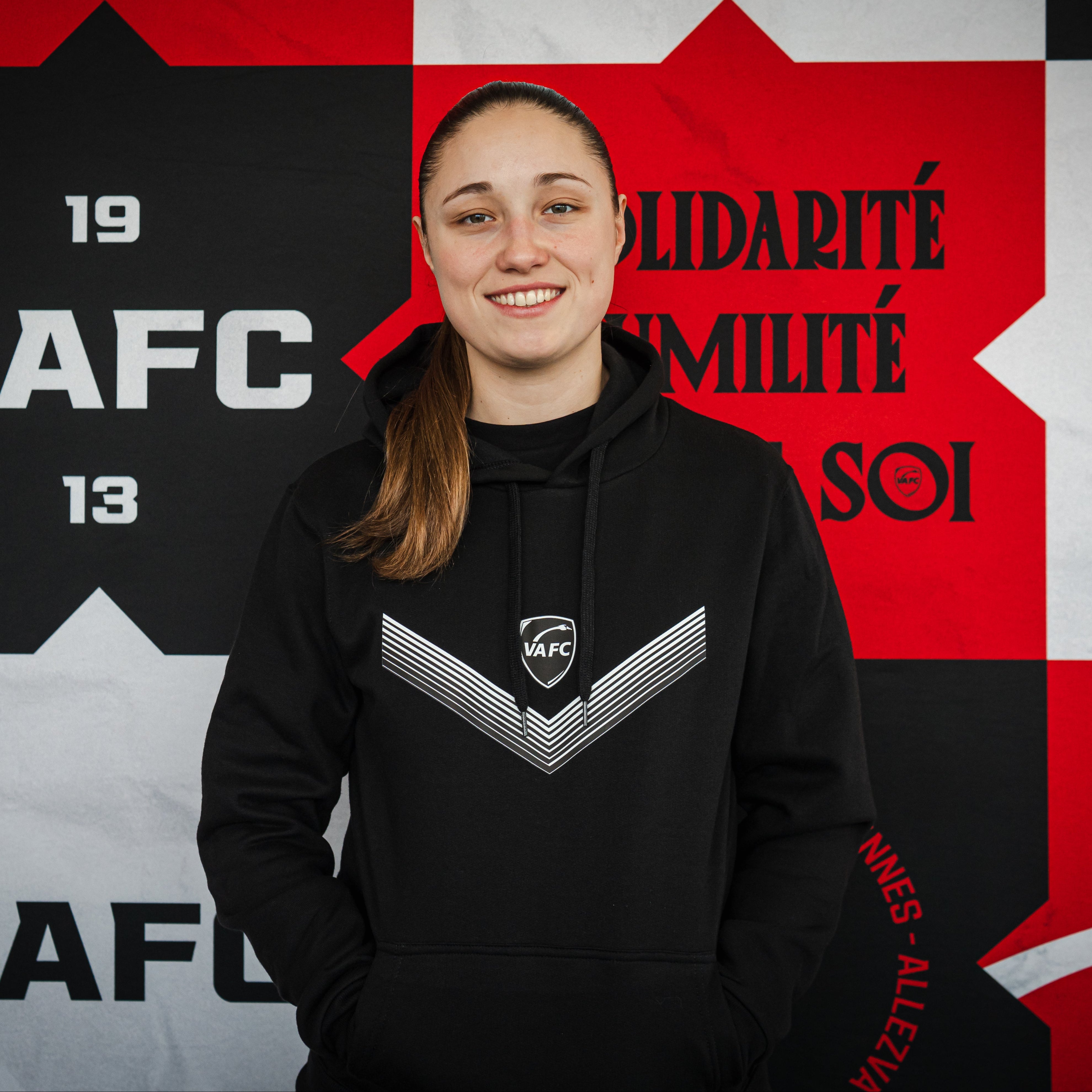 SWEAT À CAPUCHE NOIR